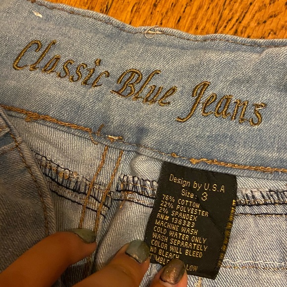Jeans - Picture 3 of 4